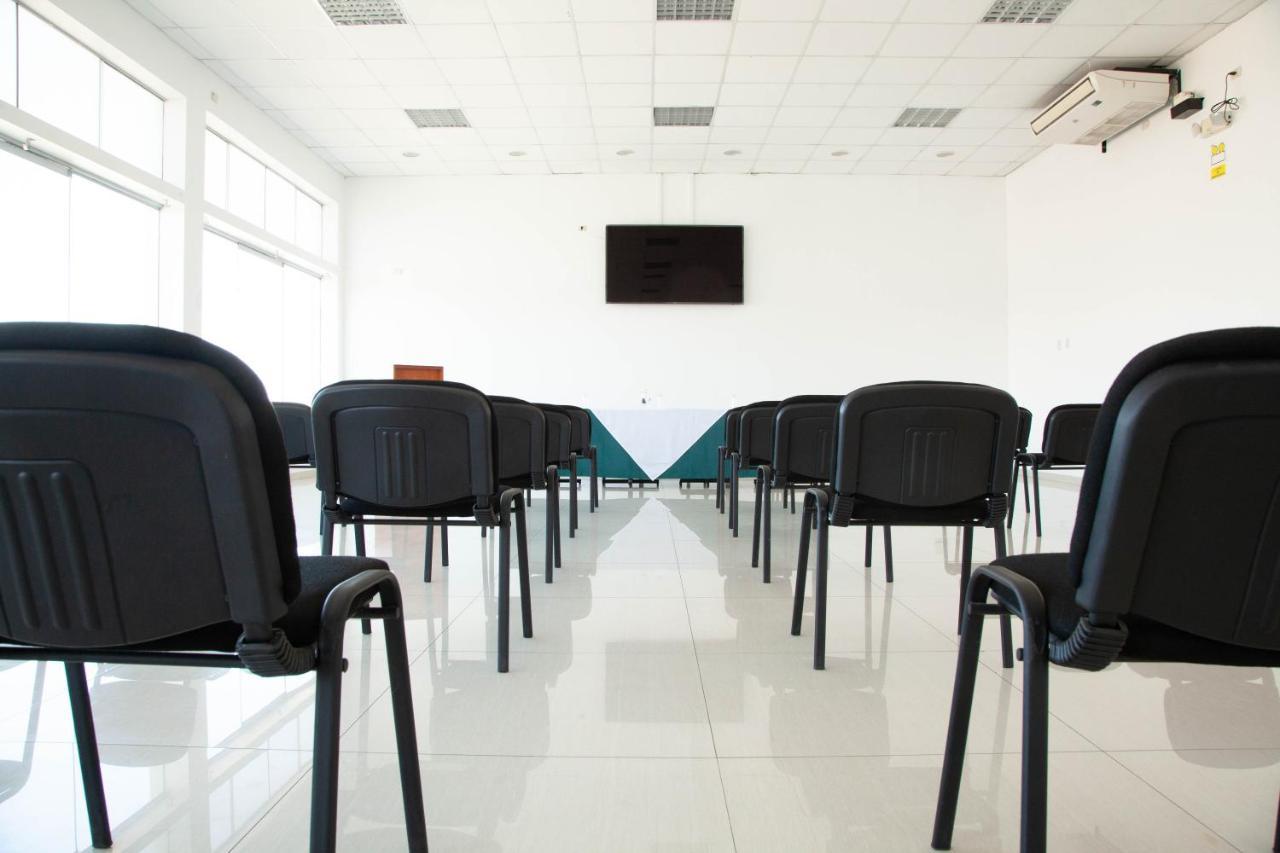 Holiday Suites Tacna Luaran gambar