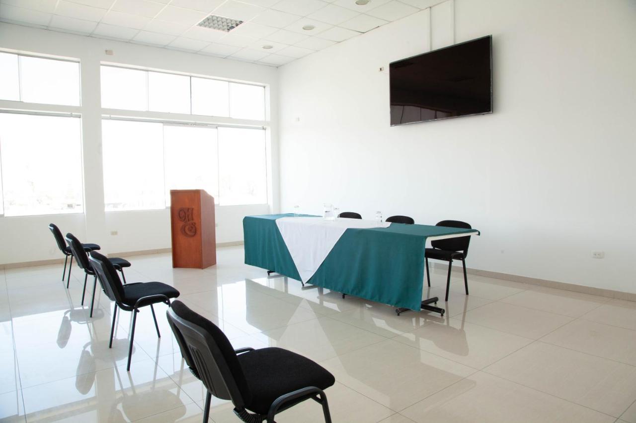 Holiday Suites Tacna Luaran gambar