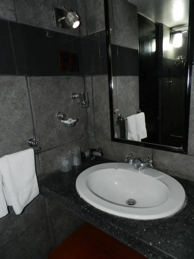 Holiday Suites Tacna Luaran gambar